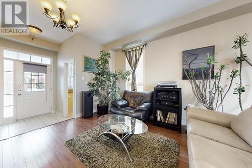 65 Ashdale Road, Brampton, ON - Indoor Photo Showing Living Room
