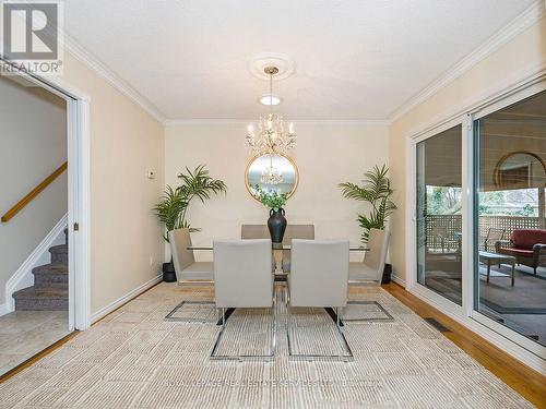 437 Highside Drive, Milton, ON - Indoor Photo Showing Dining Room