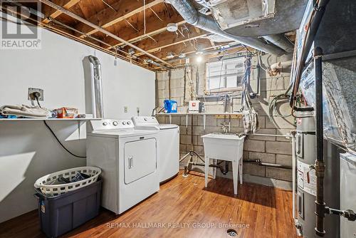 981 Larkin Street, Ottawa, ON - Indoor Photo Showing Laundry Room