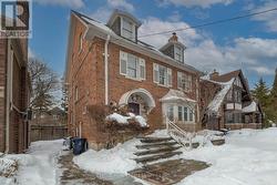 416 ROSEMARY ROAD  Toronto, ON M5P 3E5