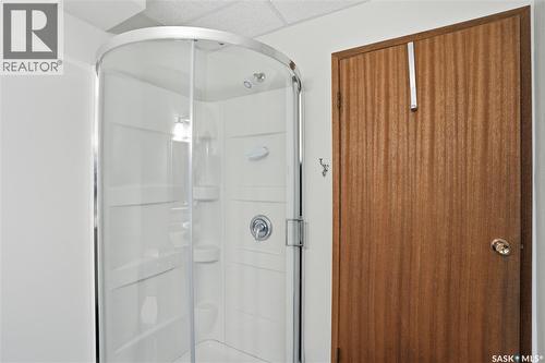 714 Wilkinson Way, Saskatoon, SK - Indoor Photo Showing Bathroom