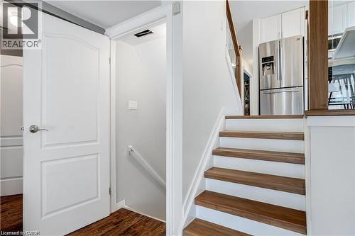 18 Charing Drive, Hamilton, ON - Indoor Photo Showing Other Room