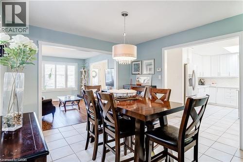 18 Charing Drive, Hamilton, ON - Indoor Photo Showing Dining Room
