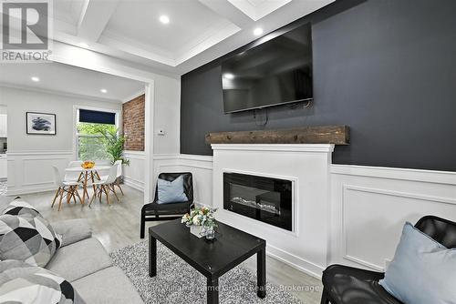 82 ROSEMONT AVENUE  Hamilton (Stipley), ON L8L 2M5