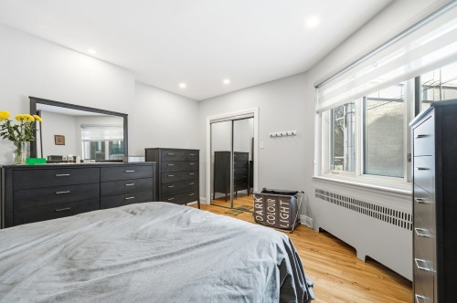 Chambre à coucher principale - 101-1270 Ch. Regent, Mont-Royal, QC - Indoor Photo Showing Bedroom