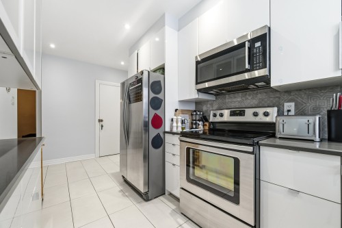Cuisine - 101-1270 Ch. Regent, Mont-Royal, QC - Indoor Photo Showing Kitchen