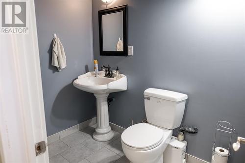 32 Longs Hill, Carbonear, NL - Indoor Photo Showing Bathroom