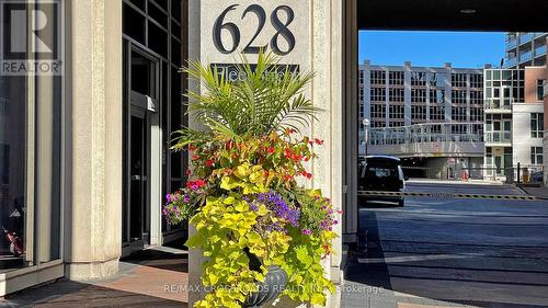 927 - 628 FLEET STREET  Toronto, ON M5V 1A8