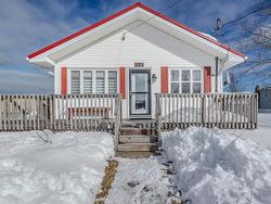 31 Henry Street  Dominion, NS B1G 1G6
