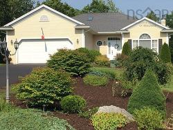 208 BlackBear Circle  Lewis Lake, NS B3Z 0E3