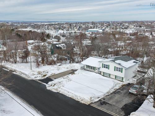 209 Champlain Avenue, Sydney, NS 