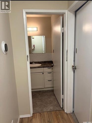 19 Hunt Crescent, Regina, SK - Indoor Photo Showing Bathroom