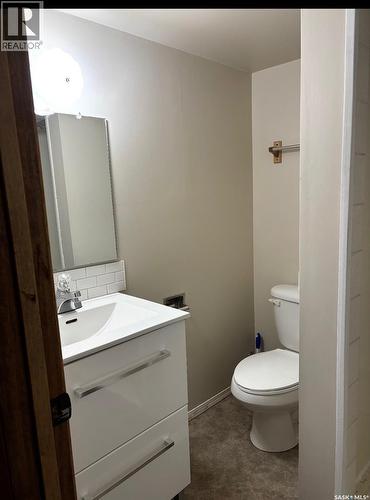 19 Hunt Crescent, Regina, SK - Indoor Photo Showing Bathroom