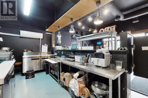 6 - 399 Elizabeth Street, Burlington, ON 