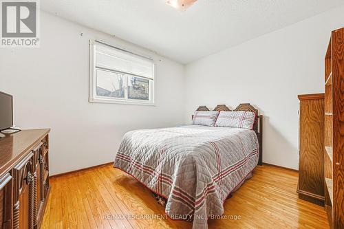 26 Quaker Crescent, Hamilton, ON - Indoor Photo Showing Bedroom