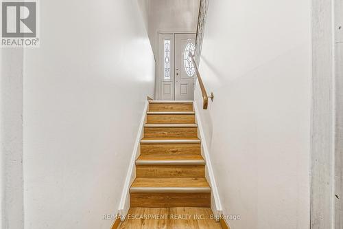 26 Quaker Crescent, Hamilton, ON - Indoor Photo Showing Other Room