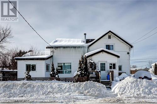 435 CLINTON Avenue  Sudbury, ON P3B 2S2