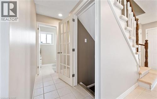 39 Colonial Crescent, Grimsby, ON - Indoor Photo Showing Other Room