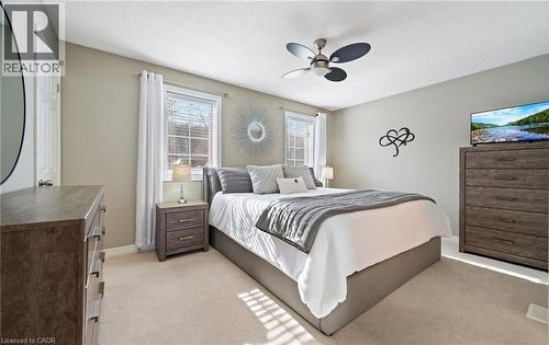 39 Colonial Crescent, Grimsby, ON - Indoor Photo Showing Bedroom