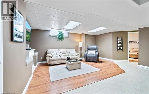 39 Colonial Crescent, Grimsby, ON - Indoor Photo Showing Other Room