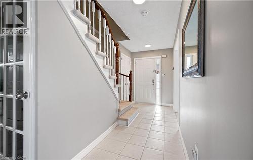 39 Colonial Crescent, Grimsby, ON - Indoor Photo Showing Other Room