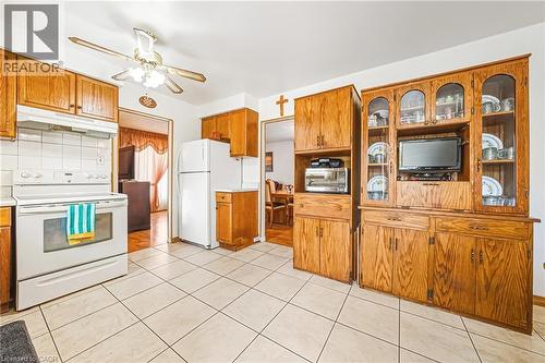 26 Quaker Crescent, Hamilton, ON - Indoor Photo Showing Kitchen