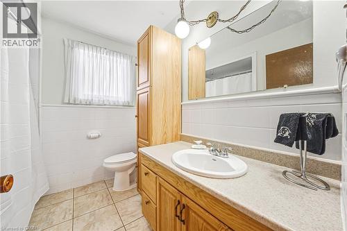 26 Quaker Crescent, Hamilton, ON - Indoor Photo Showing Bathroom