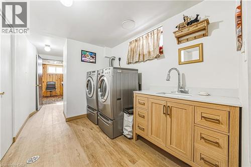 26 Quaker Crescent, Hamilton, ON - Indoor Photo Showing Laundry Room