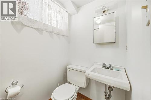 26 Quaker Crescent, Hamilton, ON - Indoor Photo Showing Bathroom