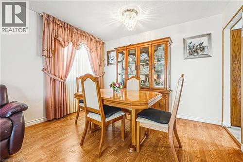 26 Quaker Crescent, Hamilton, ON - Indoor Photo Showing Dining Room