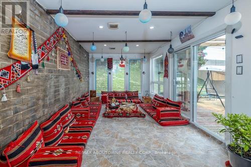 14 Sable Drive, Hamilton, ON - Indoor