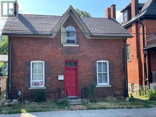 70 Wellington Street S, Hamilton, ON - Outdoor