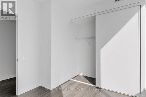 3502 - 898 Portage Parkway, Vaughan, ON - Indoor Photo Showing Other Room