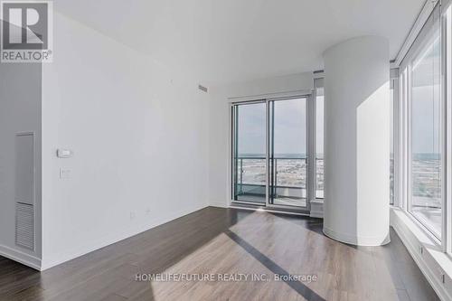 3502 - 898 Portage Parkway, Vaughan, ON - Indoor Photo Showing Other Room