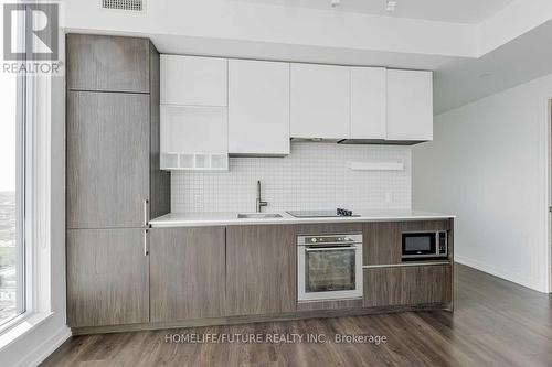 3502 - 898 Portage Parkway, Vaughan, ON - Indoor Photo Showing Kitchen