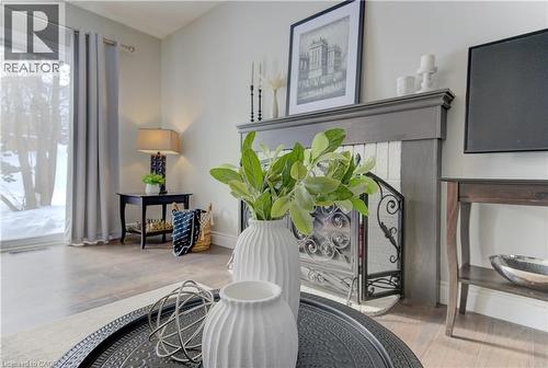 456 Oakfield Court, Waterloo, ON - Indoor