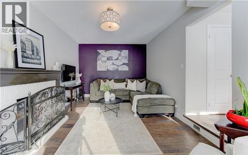 456 Oakfield Court, Waterloo, ON - Indoor Photo Showing Other Room