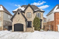 6590 Rue Césaire  Brossard, QC J4Z 0G4