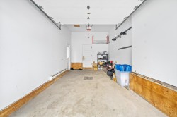 Garage - 