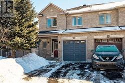 521 PEPPERVILLE CRESCENT  Ottawa, ON K2M 0E5
