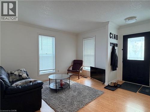 684 Jacob Lane, Waterloo, ON - Indoor Photo Showing Living Room