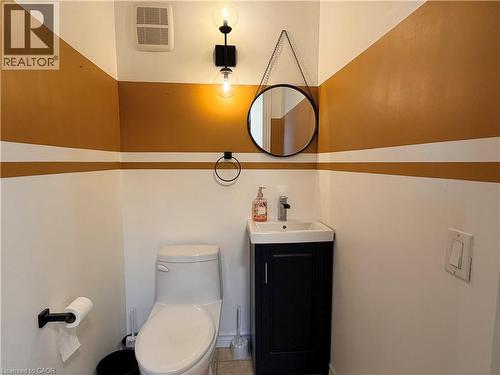 684 Jacob Lane, Waterloo, ON - Indoor Photo Showing Bathroom