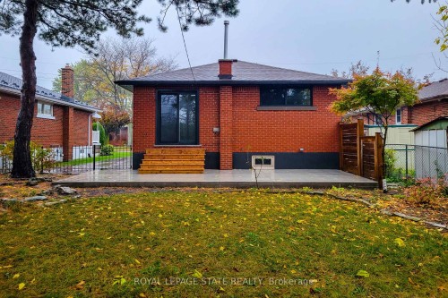 53 Winchester Boulevard, Hamilton, ON - Outdoor