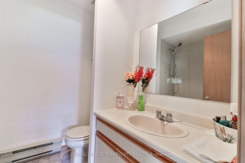 46 Stocco Circle, Tiny, ON - Indoor Photo Showing Bathroom