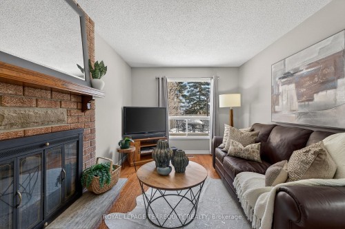 3591 Kelso Crescent, Mississauga, ON - Indoor Photo Showing Living Room With Fireplace