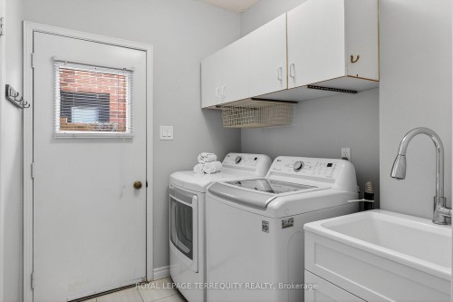 3591 Kelso Crescent, Mississauga, ON - Indoor Photo Showing Laundry Room