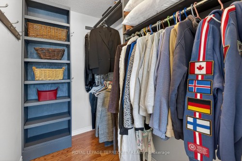 3591 Kelso Crescent, Mississauga, ON - Indoor With Storage