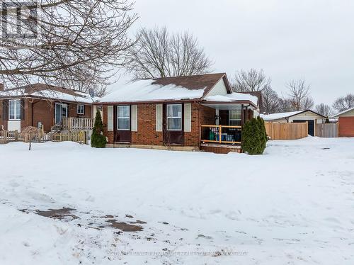 25 NEWLEAF CRESCENT  Welland (N. Welland), ON L3C 6B4
