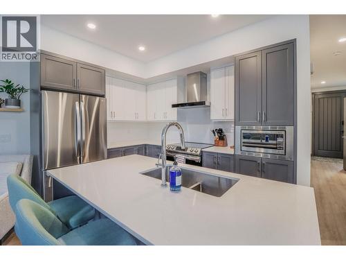 703 15A Crescent Unit# 15, Invermere, BC - Indoor Photo Showing Kitchen With Stainless Steel Kitchen With Upgraded Kitchen
