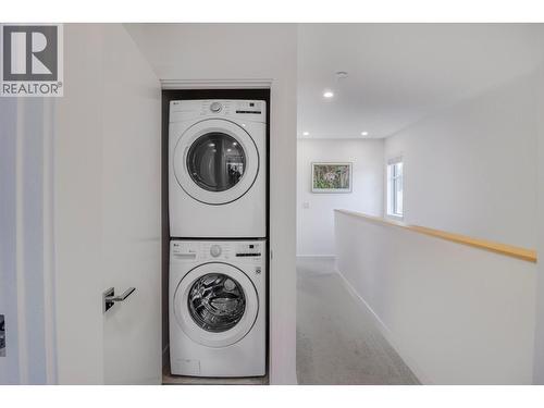 703 15A Crescent Unit# 15, Invermere, BC - Indoor Photo Showing Laundry Room